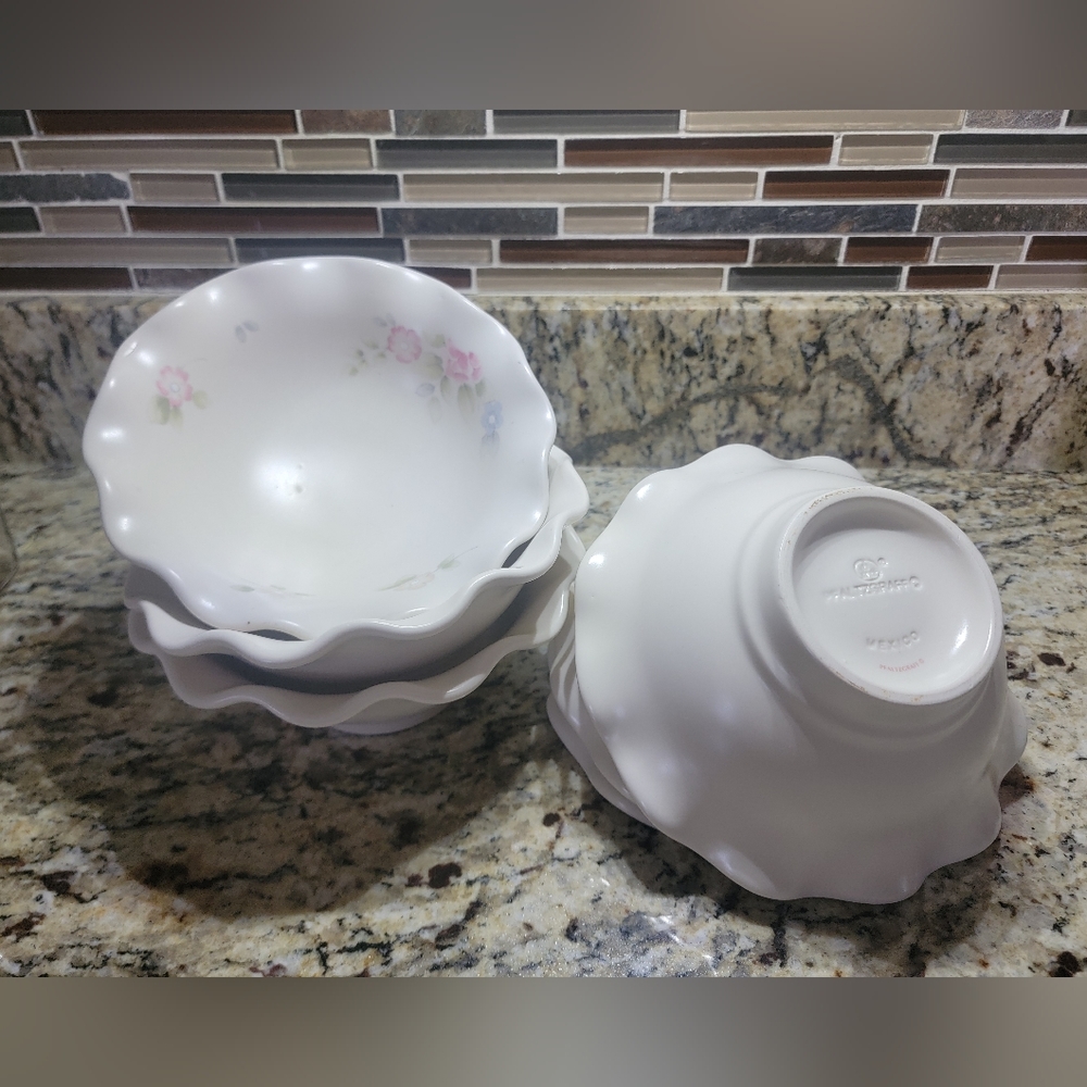Pfaltzgraff dessert bowl set